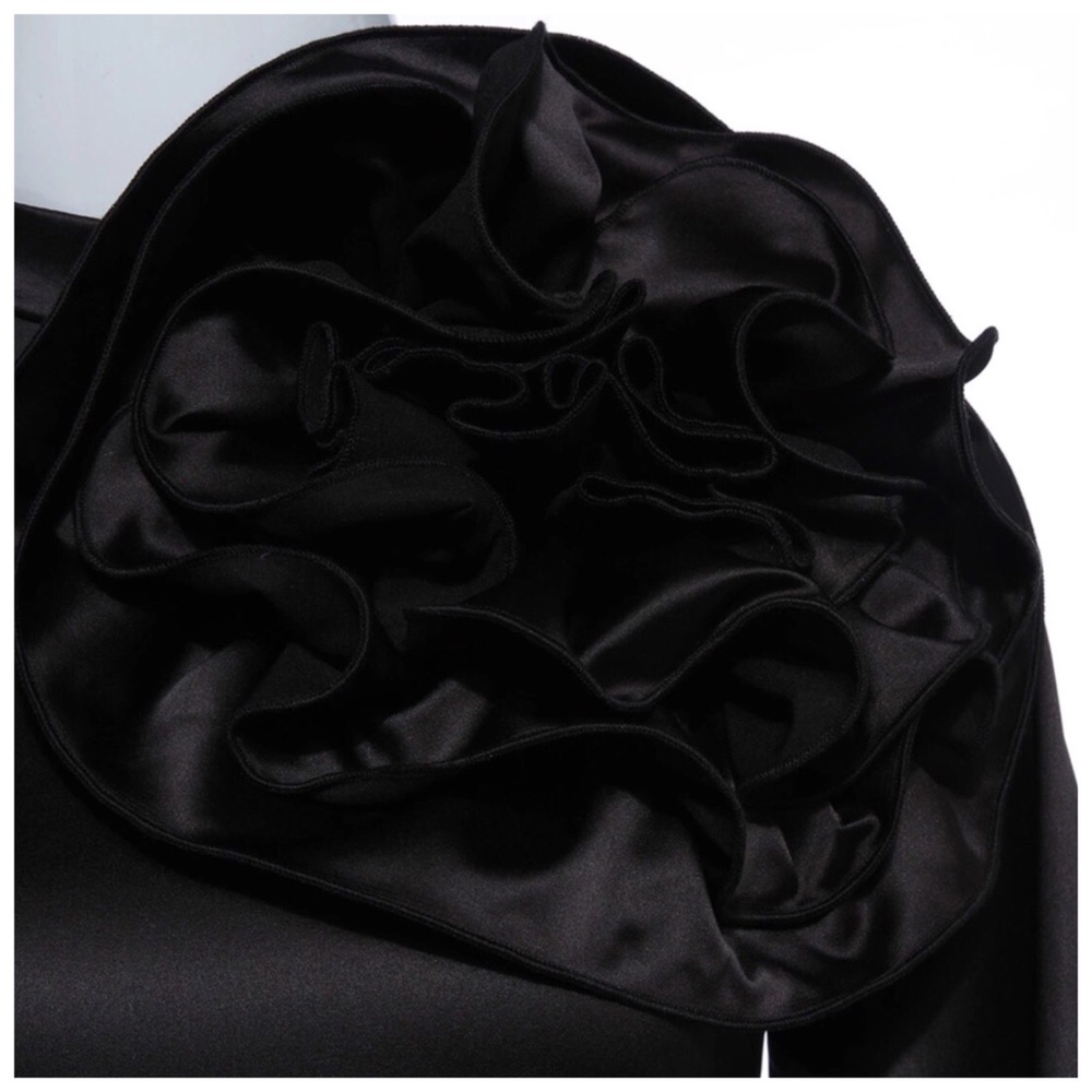 Black Silky Large Flower Detail Top - Picture 3 of 5